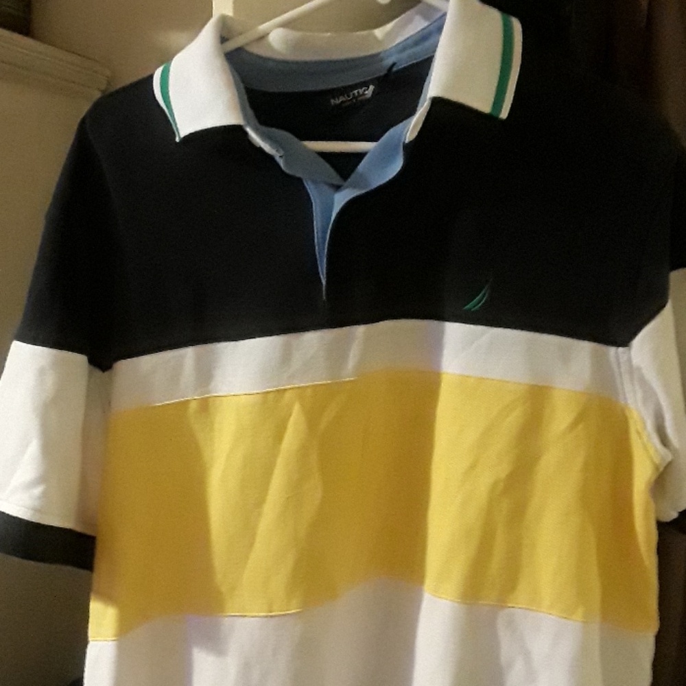 Men's collared